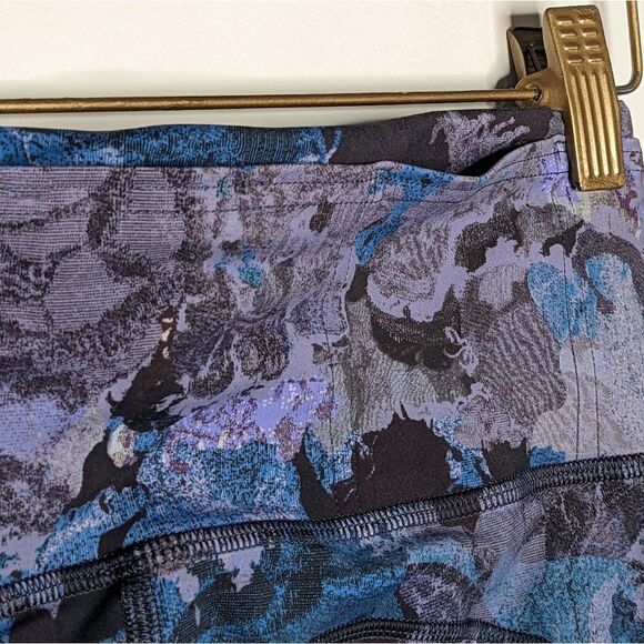 Lululemon Fast & Free 7/8 Tight II Nulux 25" Screen Camo Multi Leggings Size 4 - Picture 12 of 12